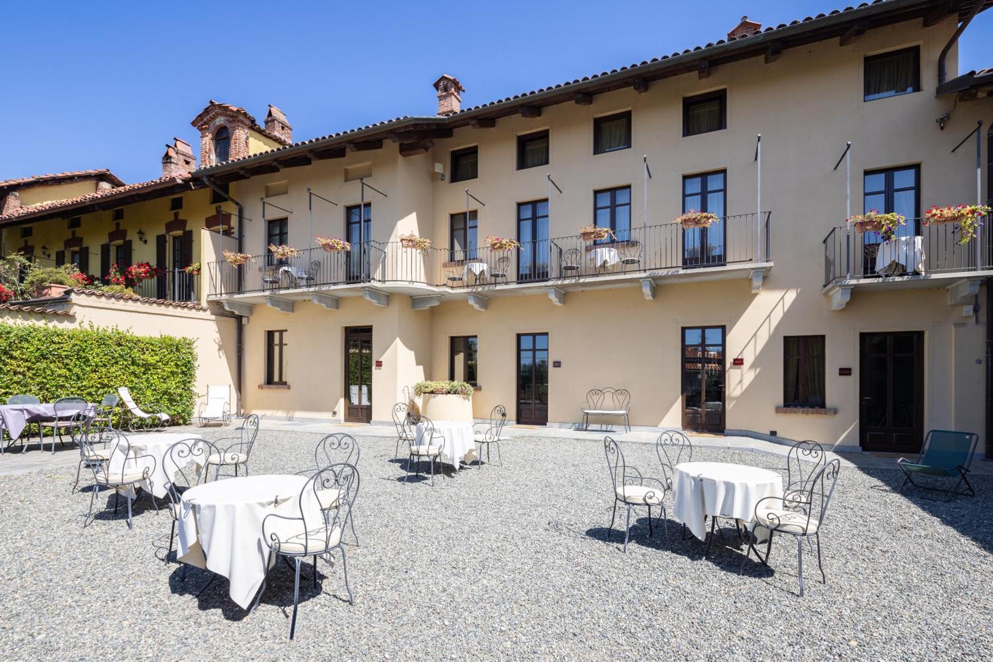 Best Western Plus Hotel Le Rondini San Francesco al Campo Extérieur photo