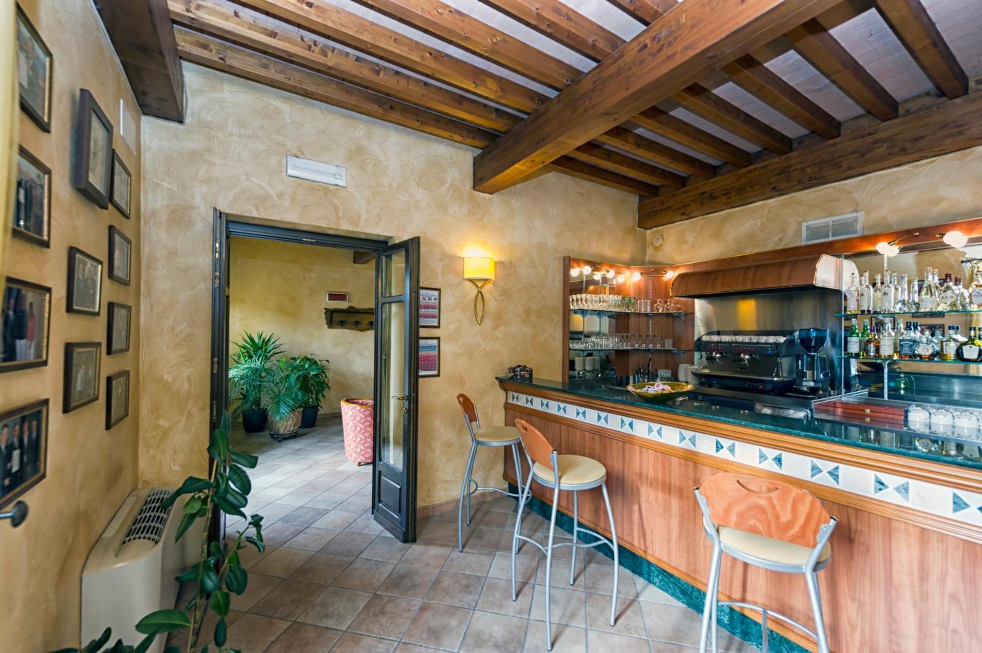 Best Western Plus Hotel Le Rondini San Francesco al Campo Extérieur photo