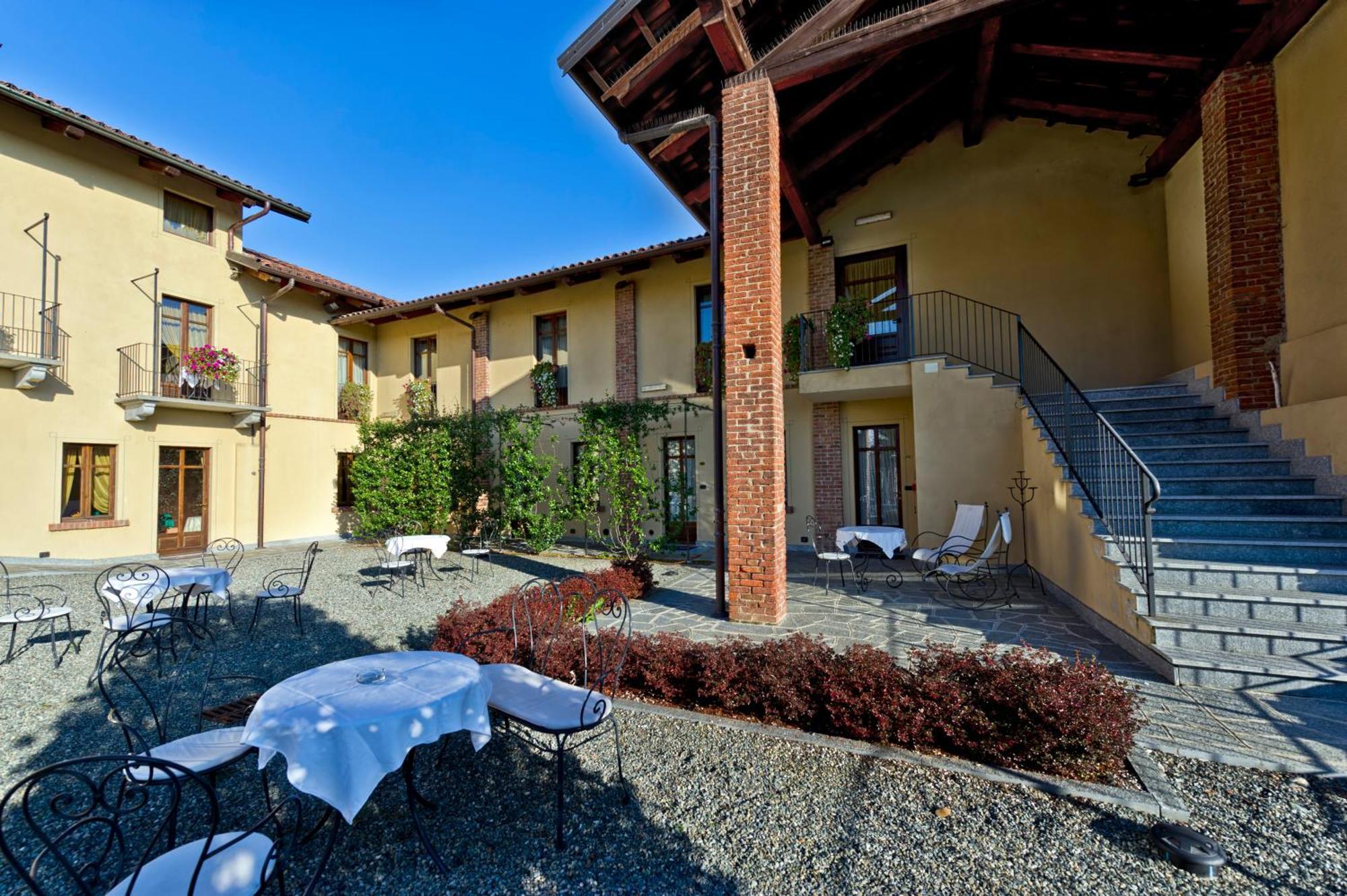 Best Western Plus Hotel Le Rondini San Francesco al Campo Extérieur photo